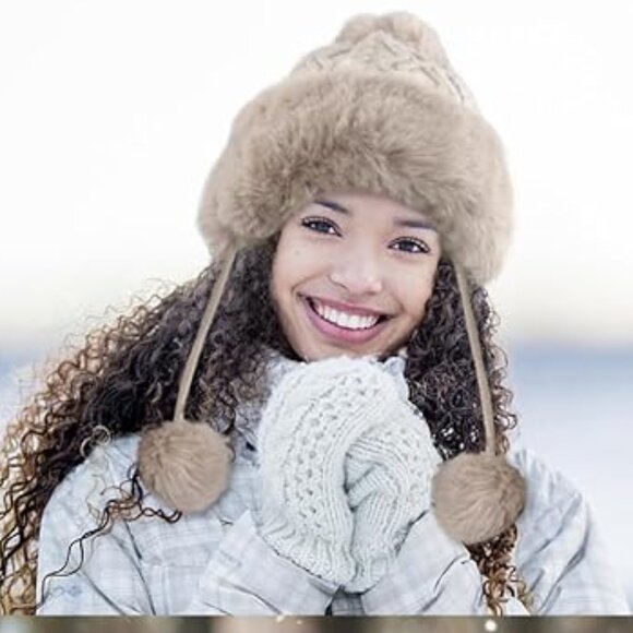 Cute Pompom Slouchy Winter Hat - Picture 4 of 4